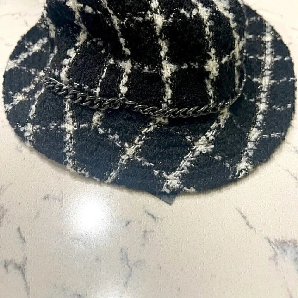 INC Chain Tweed Black Hold White Trim Chain Winter Cloche Hat NEW